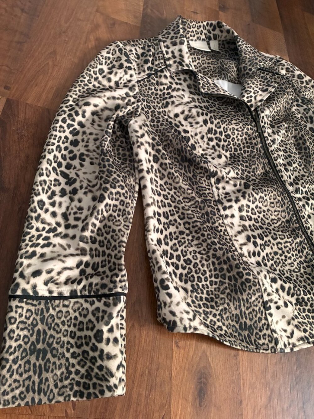 Chico's Animal Jacket - Picture 4 of 13